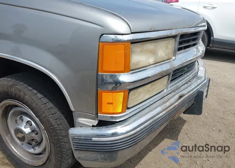 2000 Chevrolet C3500 from USA, damaged, VIN 1GCGC33J0YF423603